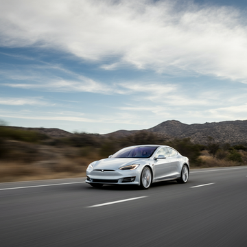 Tesla Surpasses 8 Billion Miles on Full Self-Driving Supervised Marking Major Step Toward Autonomy