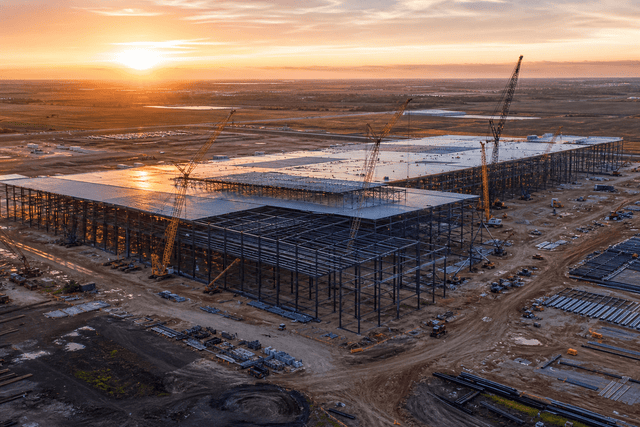 Reports: Tesla Texas Optimus Factory Nears Completion Ahead of 2027