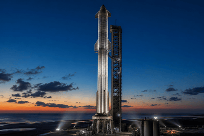 SpaceX stacks Starship and Super Heavy; orbital attempt reported