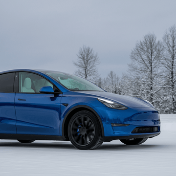 Tesla Model Y Winter Test Puts Defrost Feature Up Against 8 Inches of Snow - Tesery Official Store