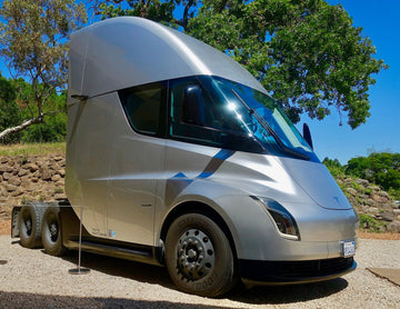 Thanksgiving 2025 Drones Showed a Quiet, More-Complete Tesla Semi Factory in Nevada - Tesery Official Store